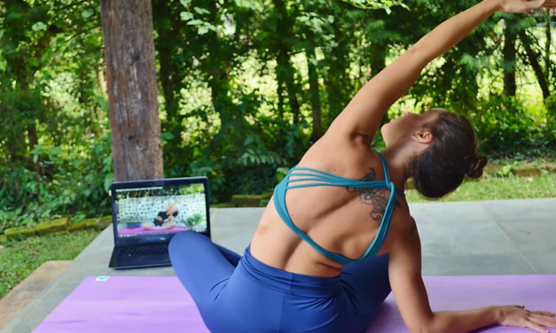 Clube de Assinatura Yoga Online com Júlia Viegas